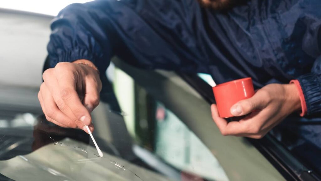 Cost Factors to Consider for auto glass replacement and windscreen replacement Sydney